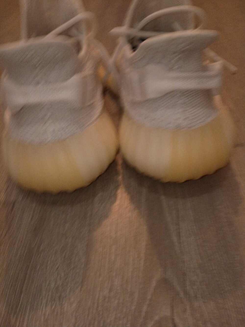 Yeezy Addidas - Picture 2 of 3